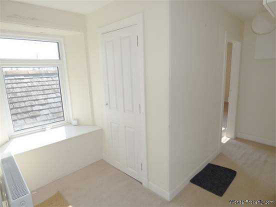 Additional Property Image 2 bedroom Flat for sale in Montrose 5