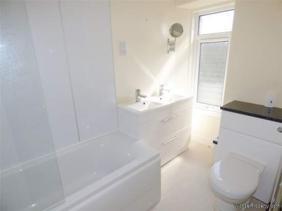 Additional Property Image 2 bedroom Flat for sale in Montrose 9