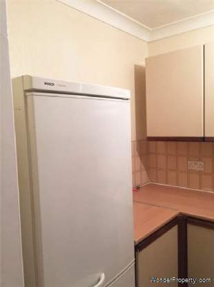 Additional Property Image 2 bedroom Flat for sale in Ilford 8