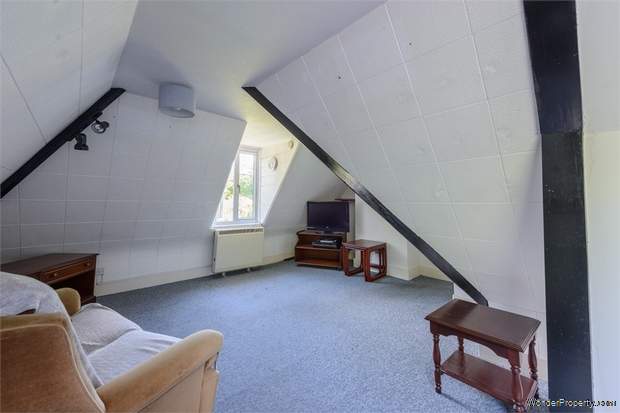 Additional Property Image 2 bedroom Flat for sale in Yarmouth 3