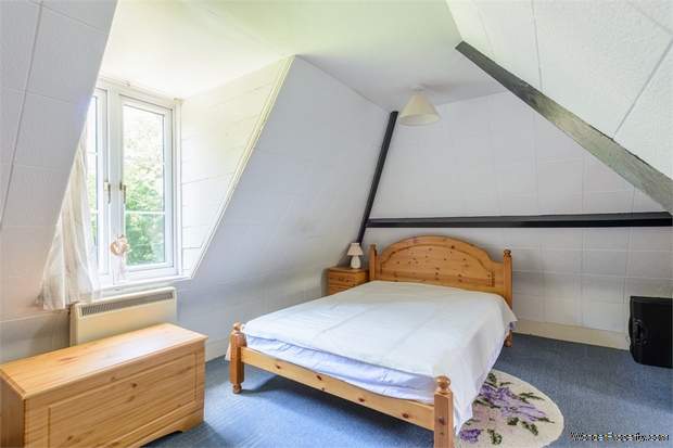 Additional Property Image 2 bedroom Flat for sale in Yarmouth 8