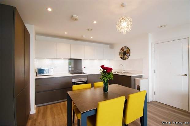 Additional Property Image 2 bedroom Flat for sale in West Wickham 3