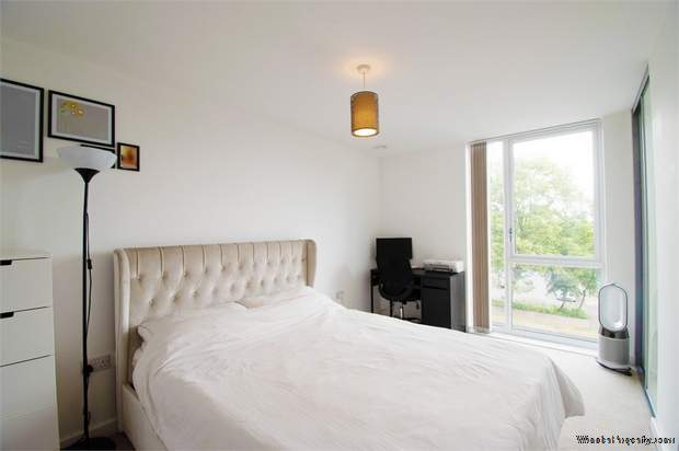 Additional Property Image 2 bedroom Flat for sale in West Wickham 8