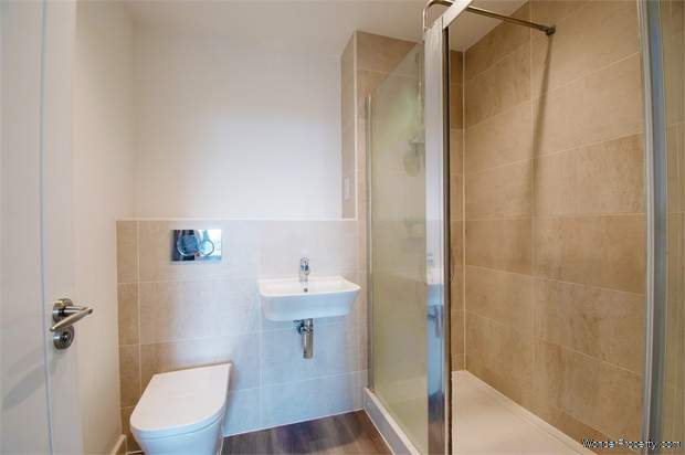 Additional Property Image 2 bedroom Flat for sale in West Wickham 10