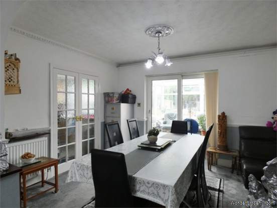 Additional Property Image 5 bedroom Detached for sale in Kettering 4