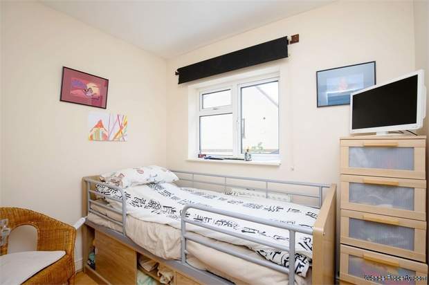 Additional Property Image 4 bedroom Semi Detached for sale in Northampton 9
