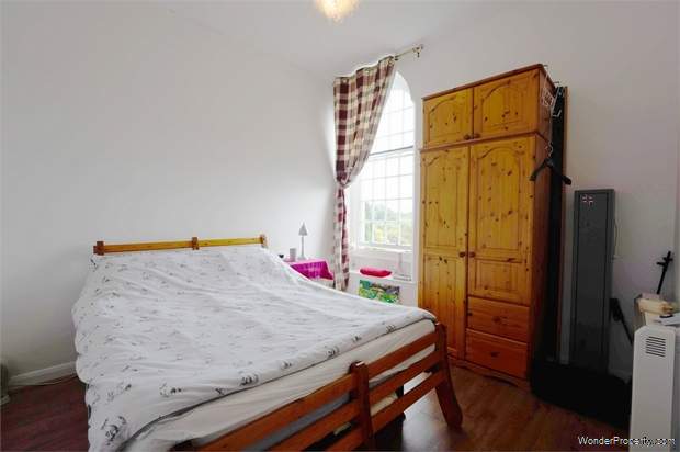 Additional Property Image 2 bedroom Flat for sale in Haywards Heath 8