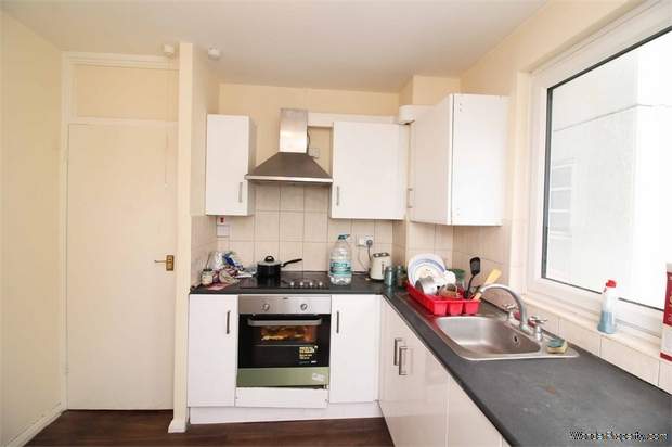 Additional Property Image 1 bedroom Flat for sale in Barking 5