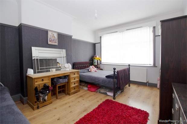 Additional Property Image 4 bedroom Semi Detached for sale in Manchester 5
