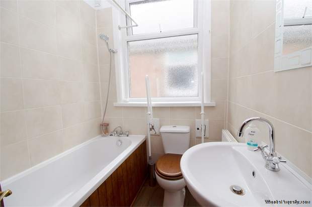 Additional Property Image 4 bedroom Semi Detached for sale in Manchester 10