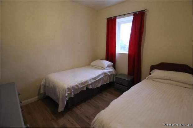 Additional Property Image 2 bedroom Semi Detached Bungalow for sale in Grantham 5