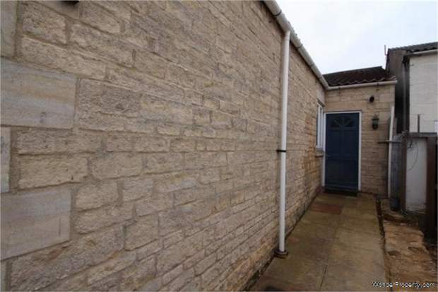 Additional Property Image 2 bedroom Semi Detached Bungalow for sale in Grantham 7