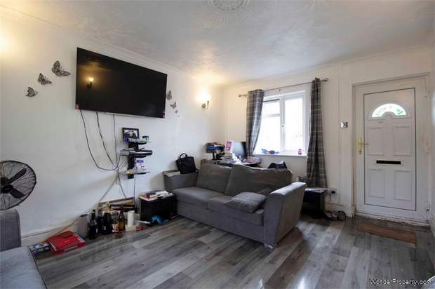 Additional Property Image 1 bedroom Maisonette for sale in Barking 3