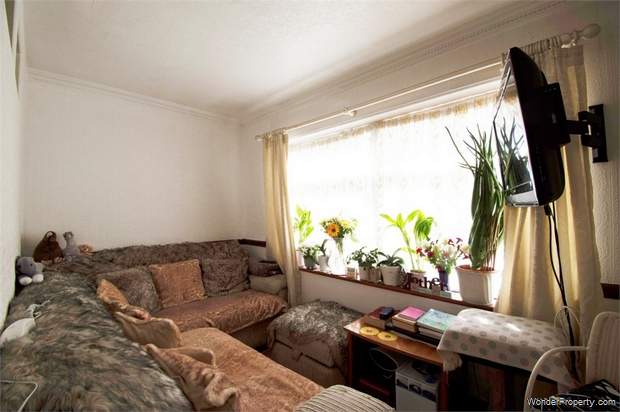 Additional Property Image 1 bedroom Flat for sale in Enfield 2