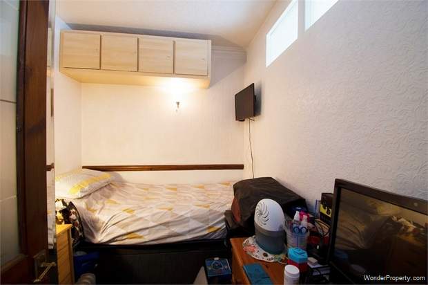 Additional Property Image 1 bedroom Flat for sale in Enfield 6