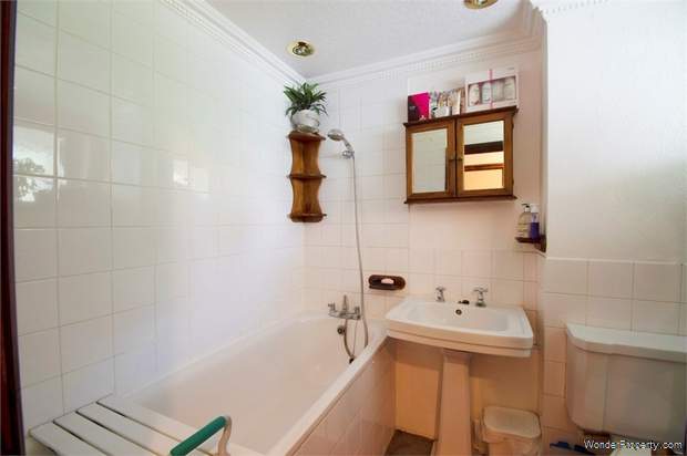 Additional Property Image 1 bedroom Flat for sale in Enfield 8