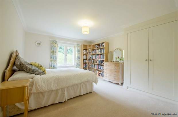 Additional Property Image 2 bedroom Flat for sale in Wantage 9