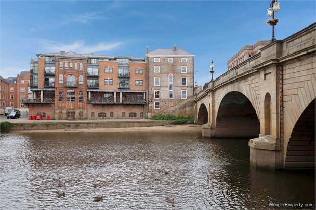 2 bedroom Flat for sale in York