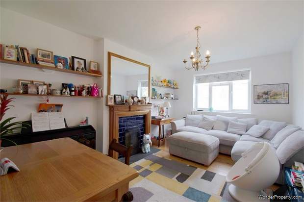 Additional Property Image 2 bedroom Flat for sale in London 2