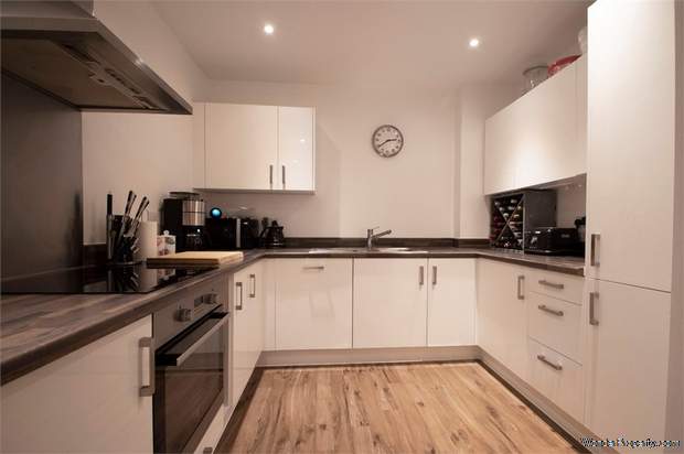 Additional Property Image 3 bedroom Flat for sale in West Drayton 4