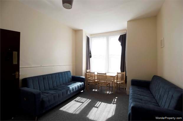 Additional Property Image 3 bedroom Flat for sale in London 2