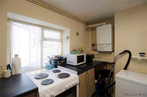 Additional Property Image 3 bedroom Flat for sale in London 5