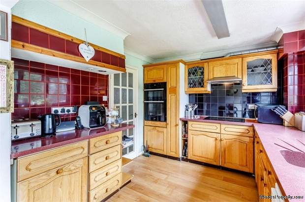 Additional Property Image 5 bedroom Detached for sale in Peterborough 2