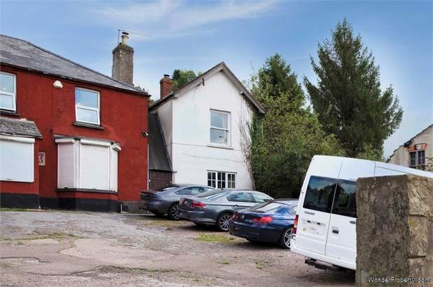 2 bedroom Detached for sale in Cinderford
