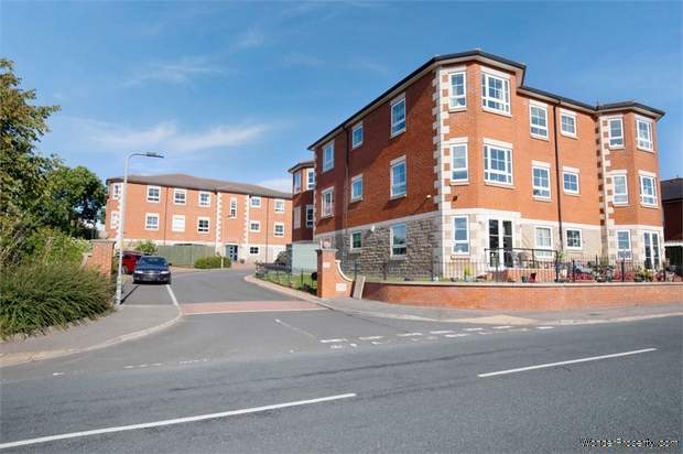 2 bedroom Flat for sale in Knottingley