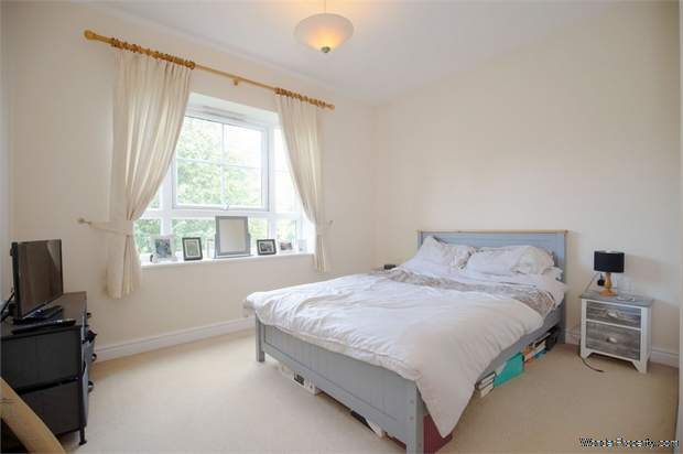 Additional Property Image 2 bedroom Flat for sale in Knottingley 5