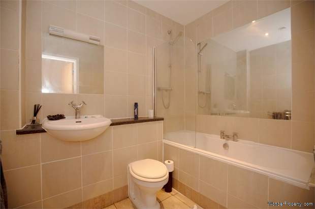 Additional Property Image 2 bedroom Flat for sale in Knottingley 8