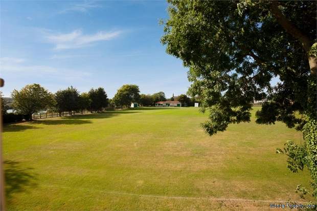 Additional Property Image 2 bedroom Flat for sale in Knottingley 9