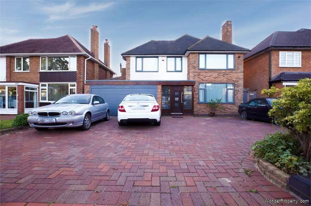 5 bedroom Detached for sale in Solihull