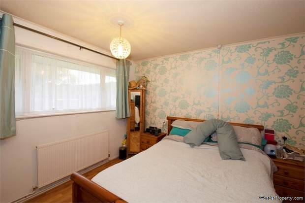 Additional Property Image 2 bedroom Terraced Bungalow for sale in Bury 7