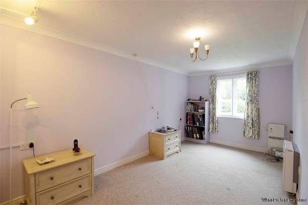 Additional Property Image 1 bedroom Flat for sale in Potters Bar 5