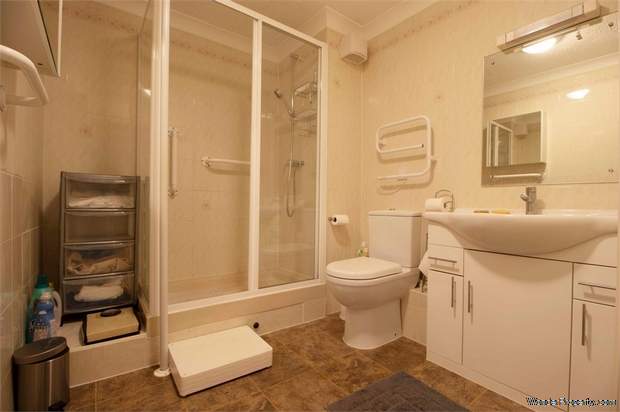 Additional Property Image 1 bedroom Flat for sale in Potters Bar 6