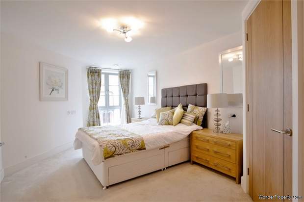Additional Property Image 1 bedroom Flat for sale in London 4