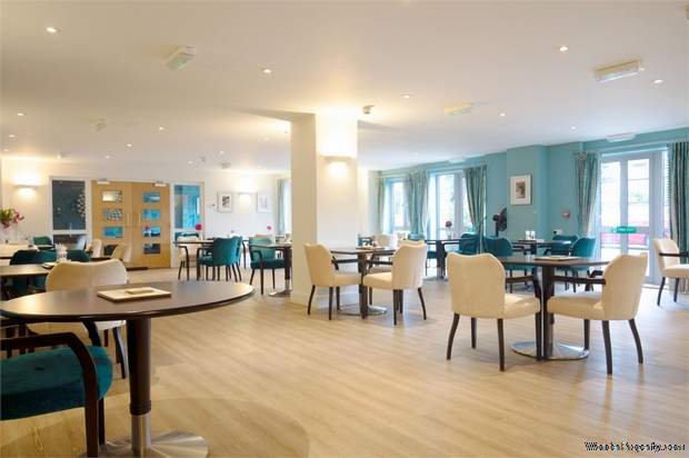 Additional Property Image 1 bedroom Flat for sale in London 9