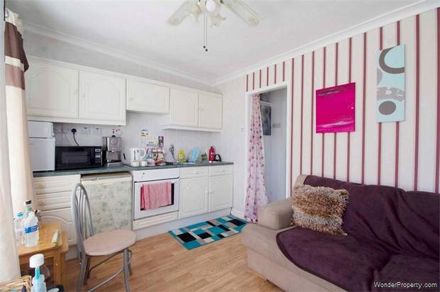 Additional Property Image 1 bedroom Chalet for sale in Dartmouth 2