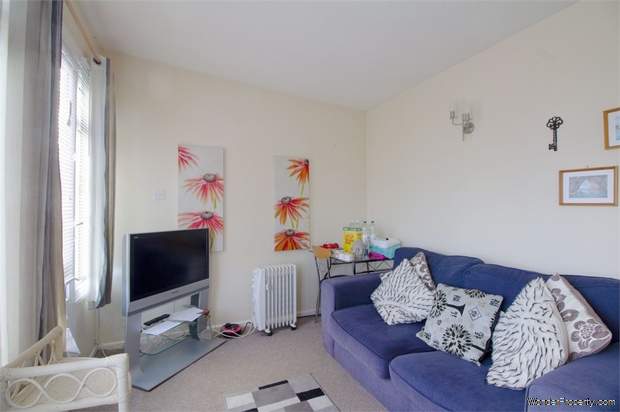 Additional Property Image 1 bedroom Chalet for sale in Dartmouth 2