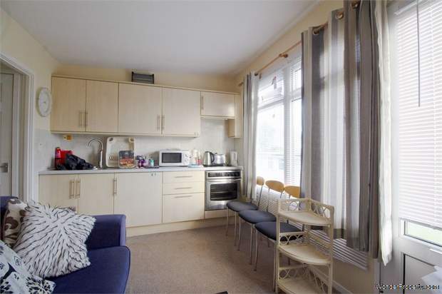 Additional Property Image 1 bedroom Chalet for sale in Dartmouth 3