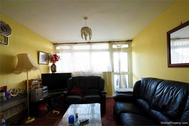 Additional Property Image 3 bedroom Flat for sale in London 4