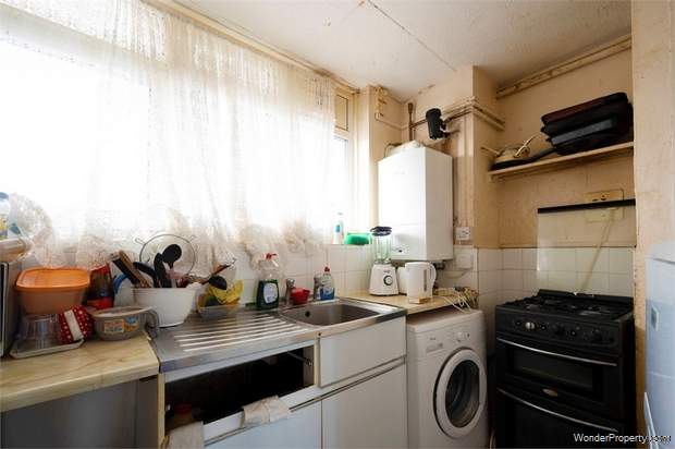 Additional Property Image 3 bedroom Flat for sale in London 5