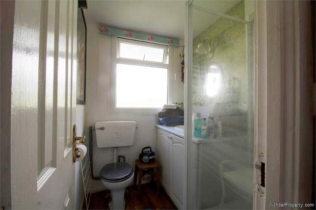 Additional Property Image 1 bedroom Chalet for sale in Dartmouth 5