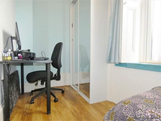 Additional Property Image 2 bedroom Flat for sale in Shepperton 10