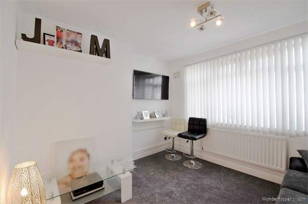 Additional Property Image 3 bedroom Flat for sale in Mitcham 2