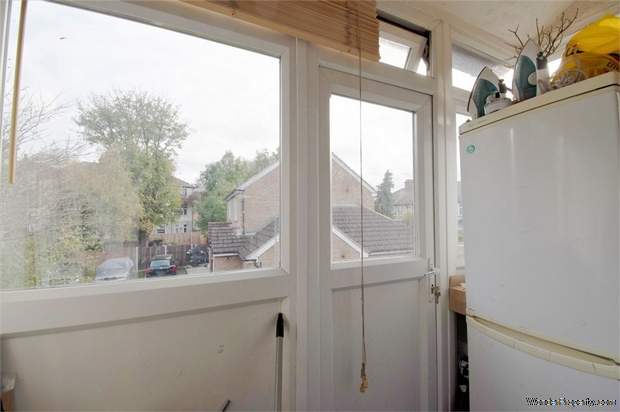 Additional Property Image 3 bedroom Flat for sale in Mitcham 4
