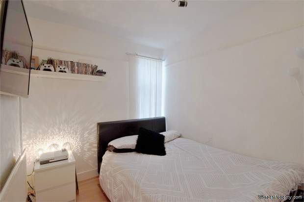 Additional Property Image 3 bedroom Flat for sale in Mitcham 5