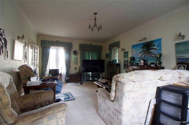 Additional Property Image 10 bedroom Detached for sale in Paignton 7
