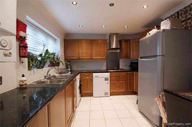 Additional Property Image 4 bedroom Maisonette for sale in London 6